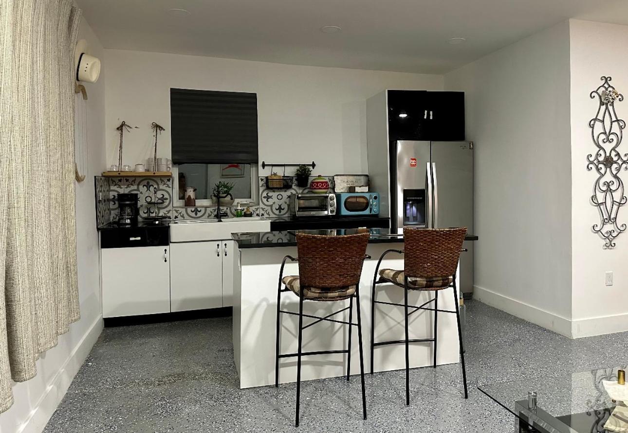 Flora'S Garden Apartment/Studio North Miami Dış mekan fotoğraf